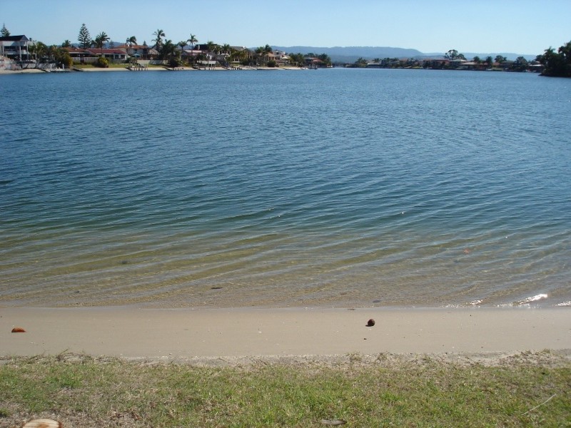 2/43 Duet Drive, Mermaid Waters QLD 4218