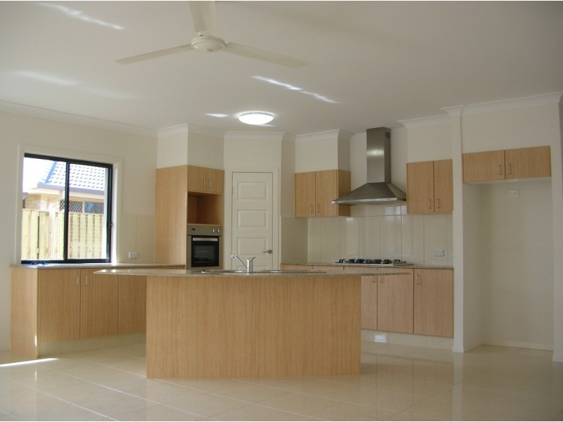 10 Jet Street, Upper Coomera QLD 4209