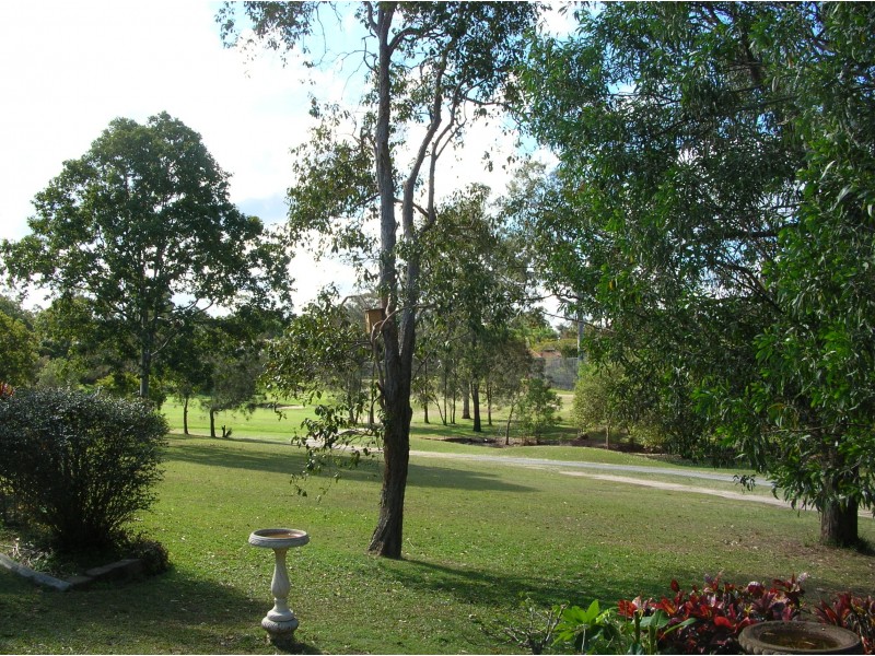 8 The Promontory, Helensvale QLD 4212