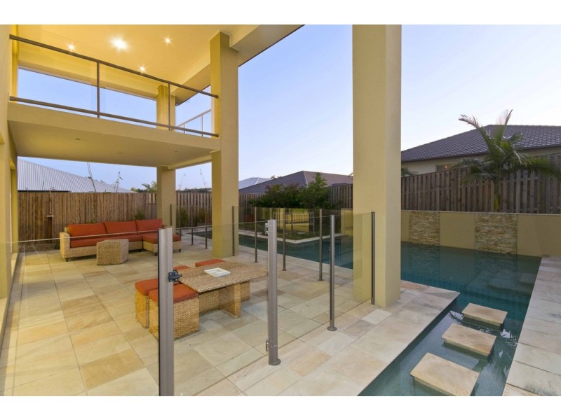 12 Rainlily Cres, Upper Coomera QLD 4209