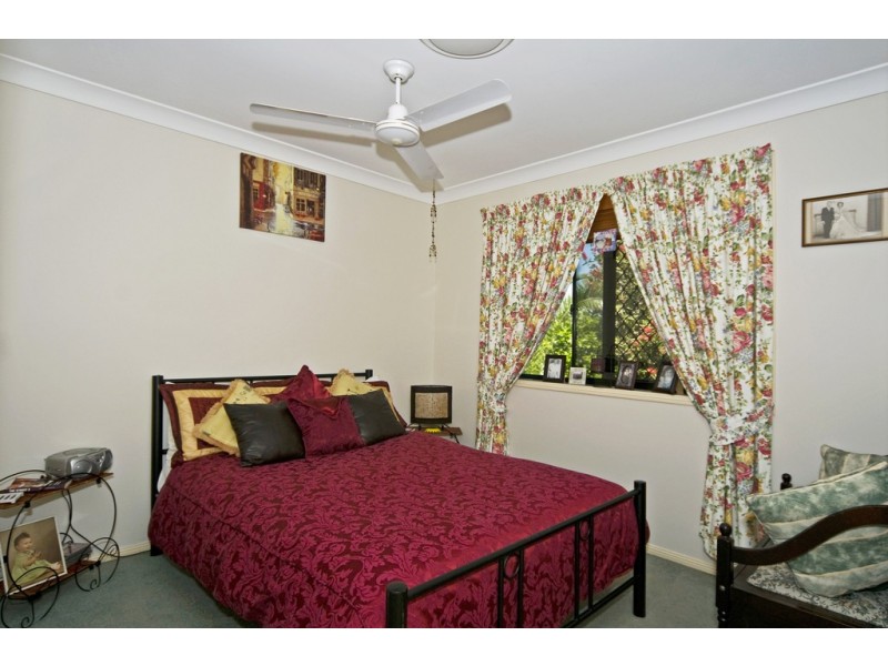 6 Orpington Ct, Arundel QLD 4214