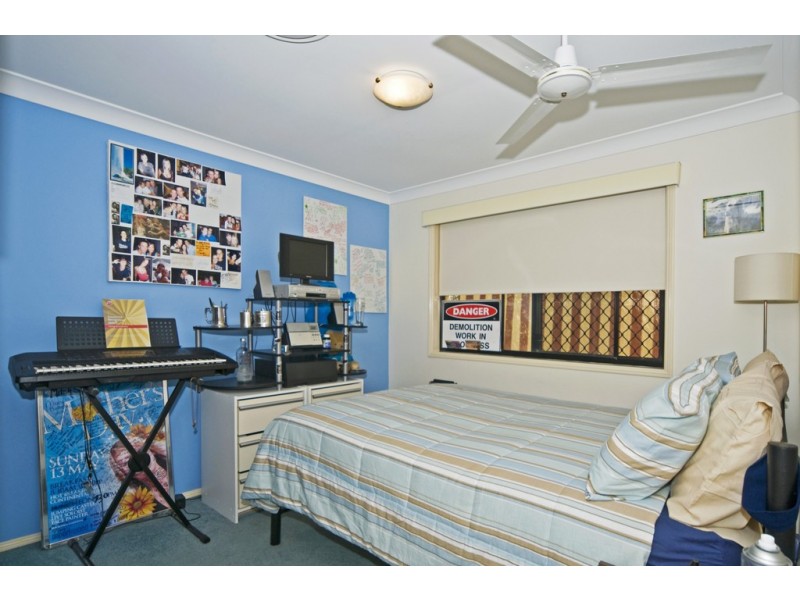 6 Orpington Ct, Arundel QLD 4214