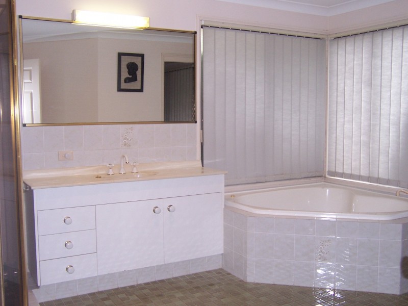 13 Brentwood Terrace, Oxenford QLD 4210