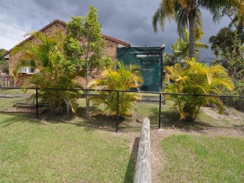 1/8 Metro Court, Oxenford QLD 4210