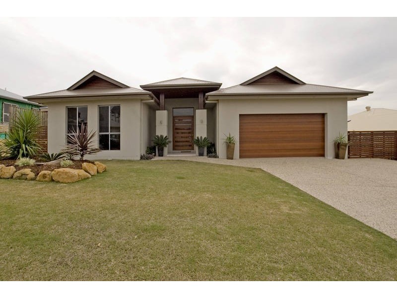 7 Sailaway Court, Coomera Waters QLD 4209