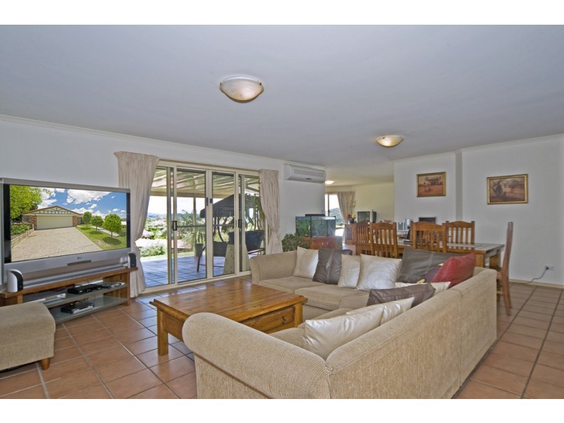 Pacific Pines QLD 4211