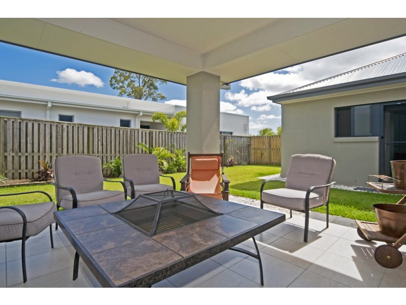 Coomera Waters QLD 4209