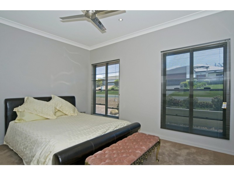 13 Pathfinder Road, Coomera QLD 4209