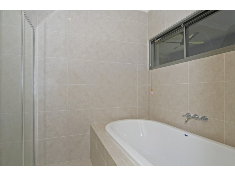 13 Pathfinder Road, Coomera QLD 4209