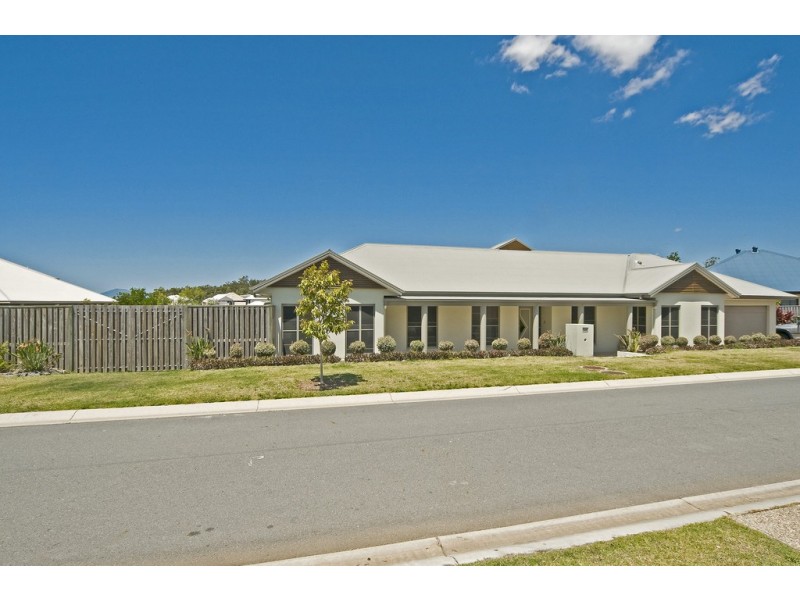 13 Pathfinder Road, Coomera QLD 4209