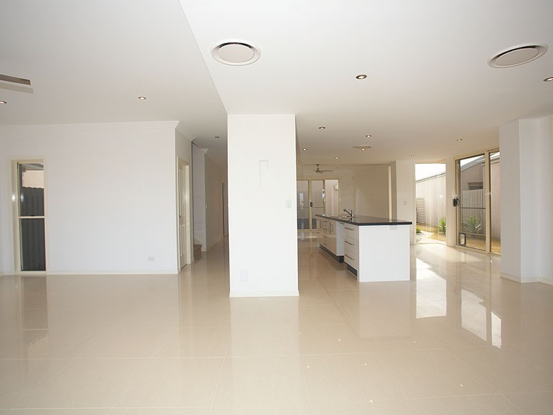 20 Brindabella Close, Coomera Waters QLD 4209