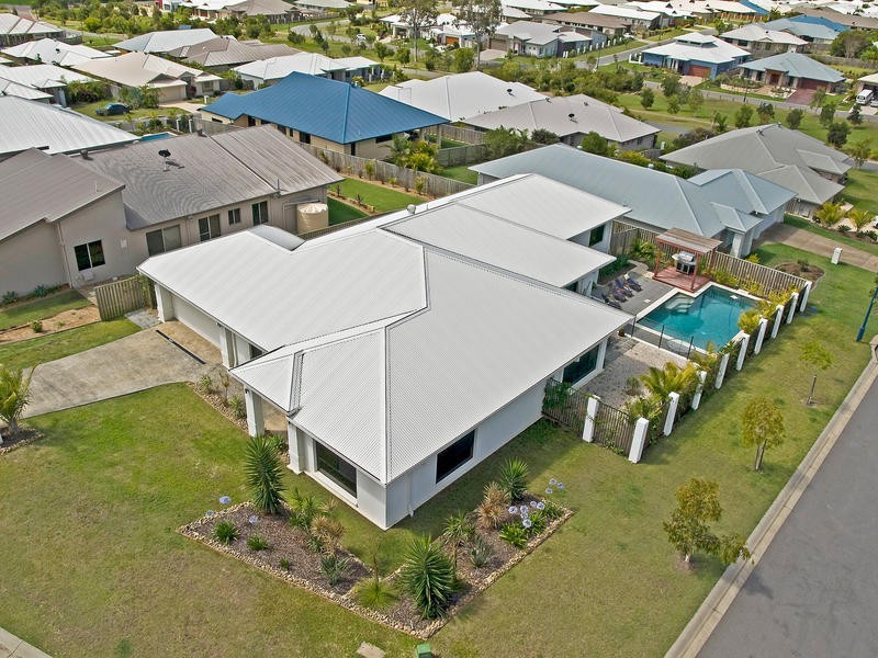 21 Slipstream Road, Coomera Waters QLD 4209