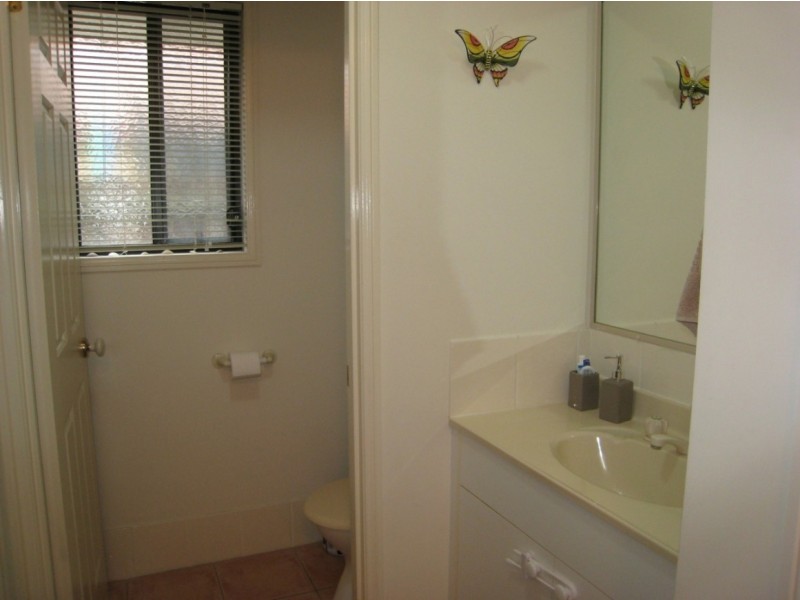 64 Serafina Drive, Helensvale QLD 4212