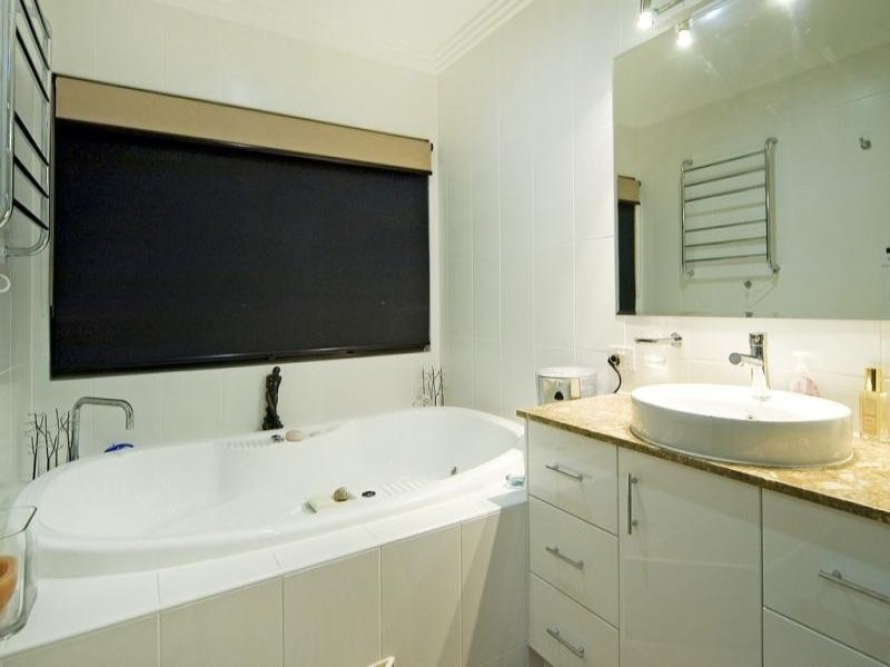 Coomera Waters QLD 4209