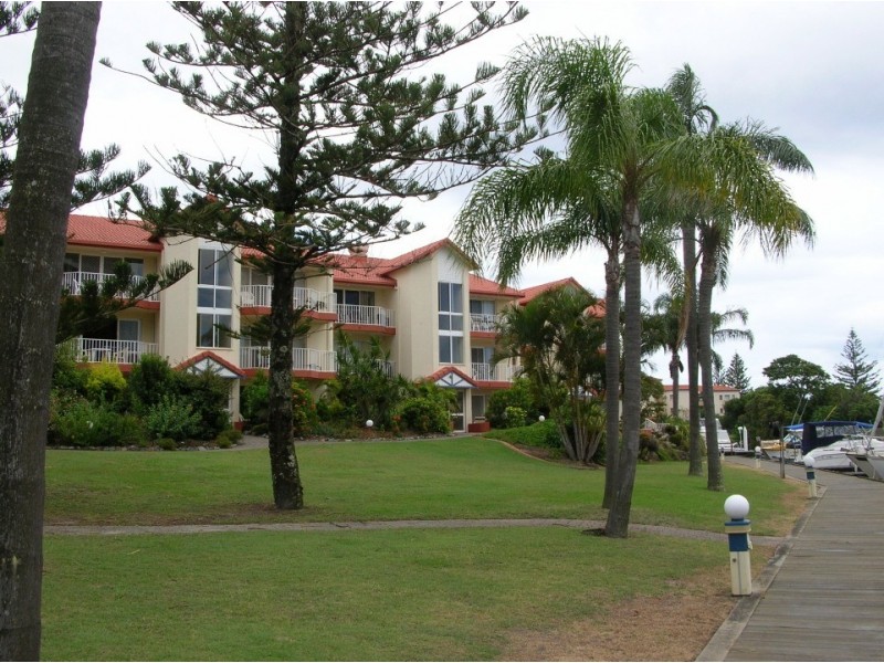 Runaway Bay QLD 4216