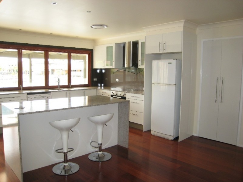 Paradise Point QLD 4216