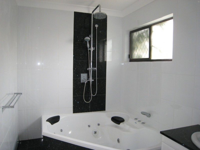 Paradise Point QLD 4216