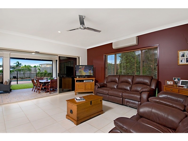 Pacific Pines QLD 4211