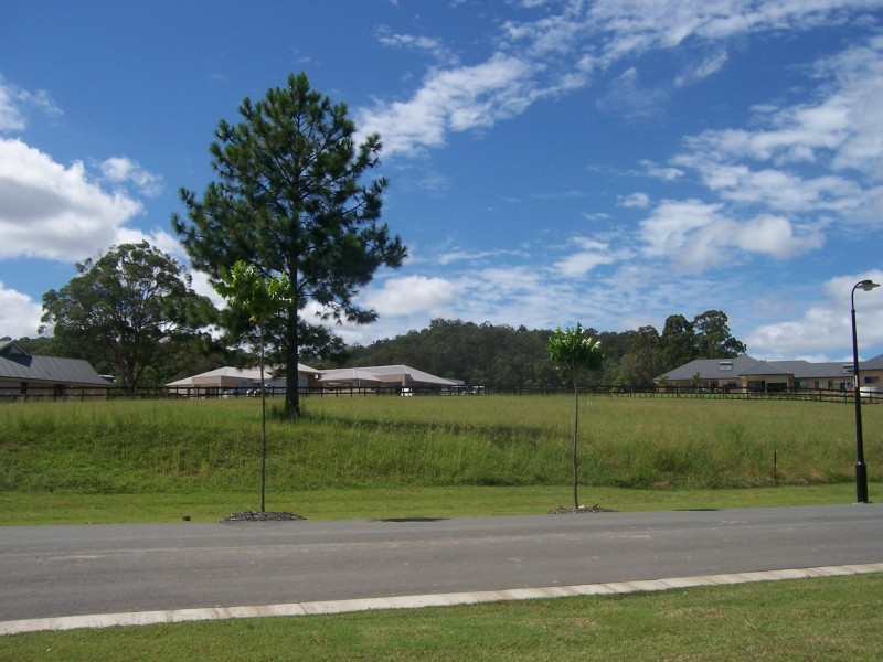 Maudsland QLD 4210