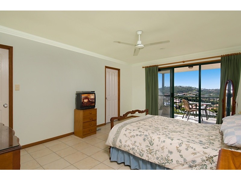 Pacific Pines QLD 4211