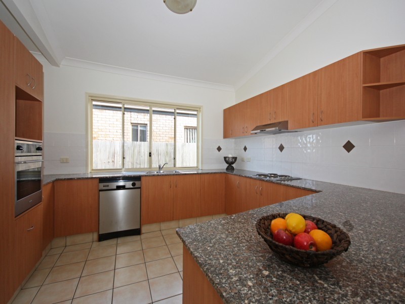 8 Leisel Close, Upper Coomera QLD 4209