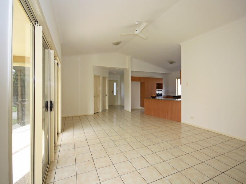 8 Leisel Close, Upper Coomera QLD 4209