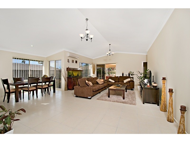 Pacific Pines QLD 4211