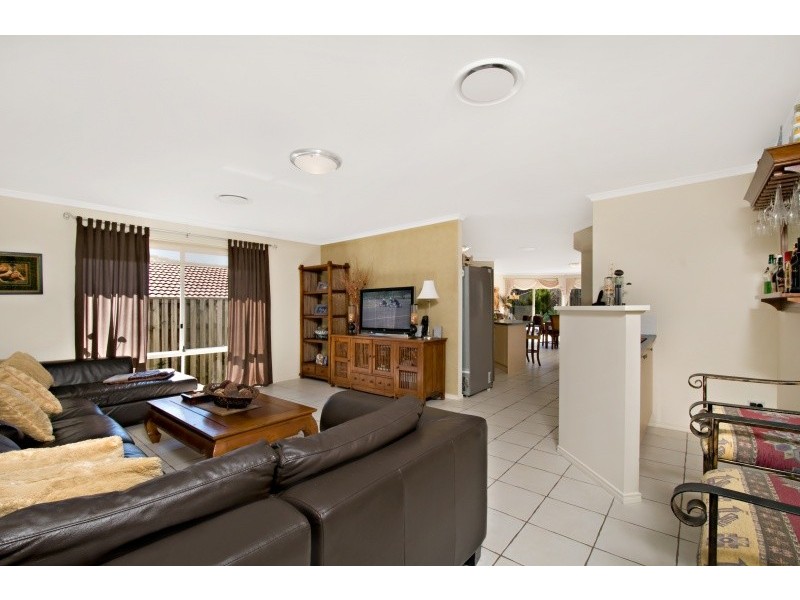 Pacific Pines QLD 4211