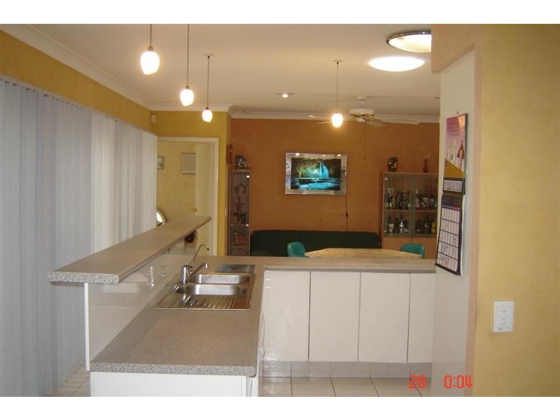 18 Carrum Court, Robina QLD 4226