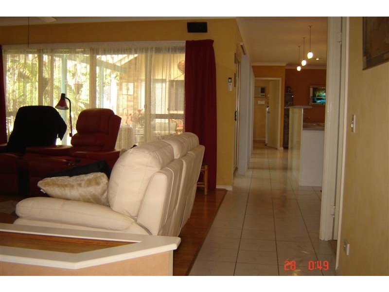 18 Carrum Court, Robina QLD 4226