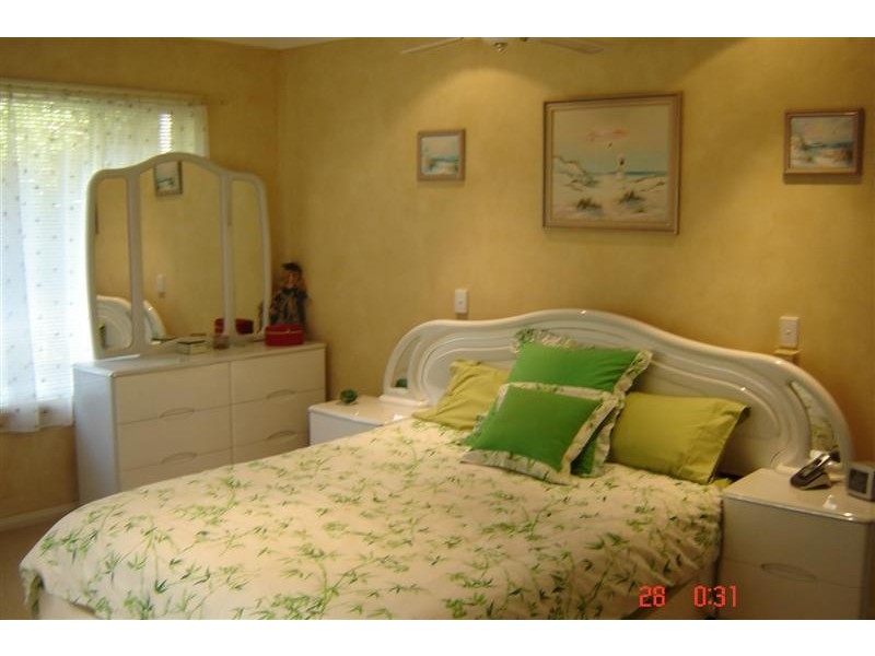 18 Carrum Court, Robina QLD 4226