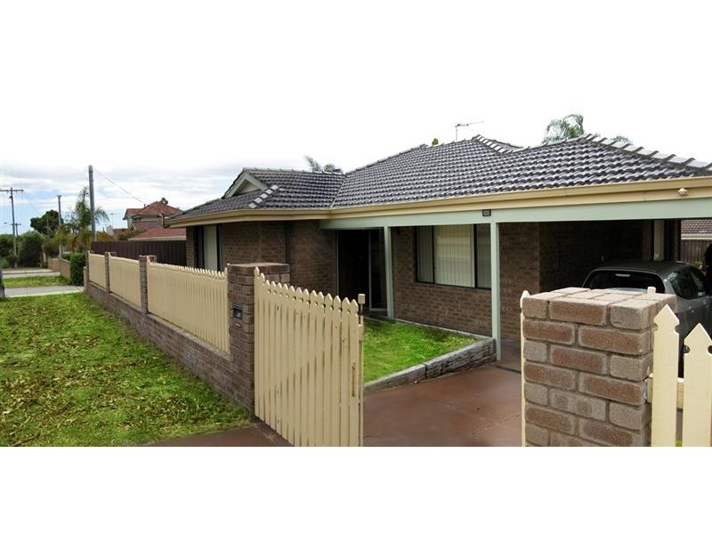 105 Zenobia Street, Palmyra WA 6157