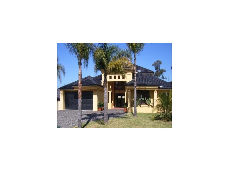 18 Tucker Road, Casula NSW 2170