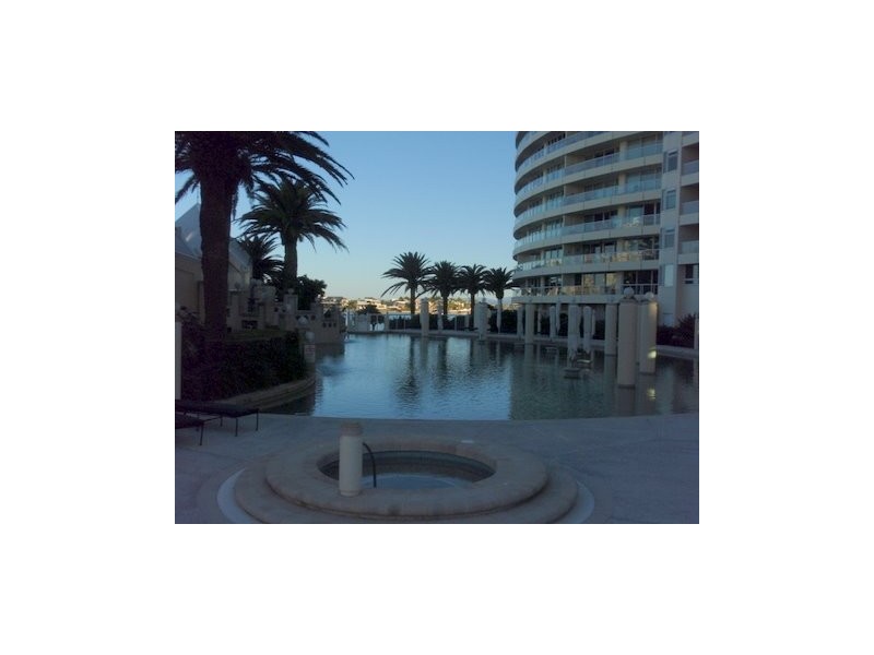 75 Brighton Parade, Southport QLD 4215