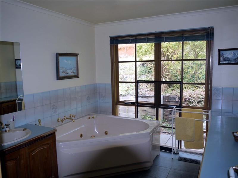 16 Nekla Street, Mount Evelyn VIC 3796