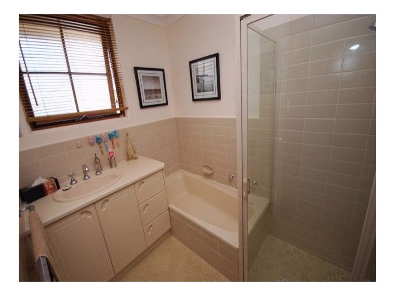 25 Von Nida, Fairview Park SA 5126