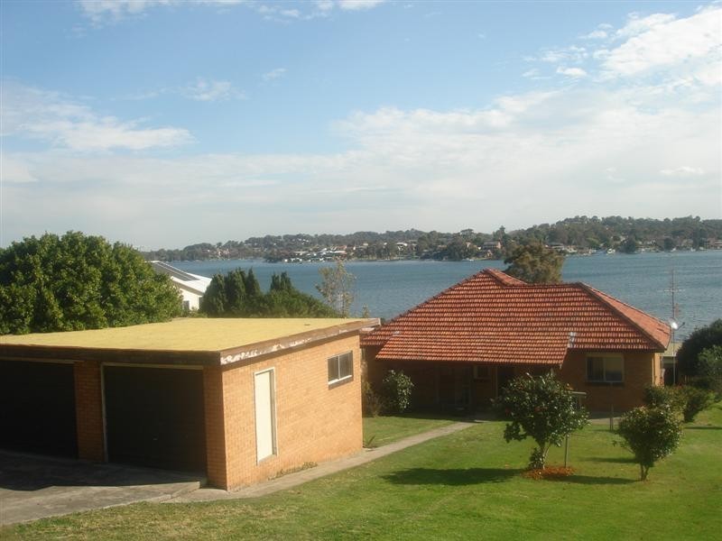 60 Sealand Road, Fishing Point NSW 2283