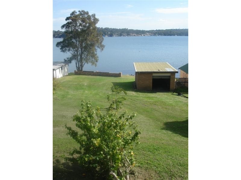 60 Sealand Road, Fishing Point NSW 2283
