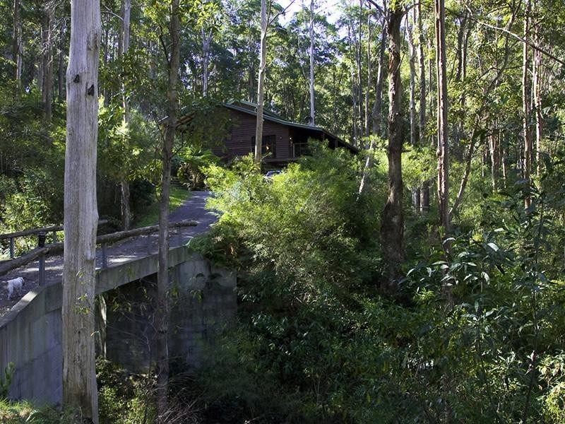 131 Waters Road, Bonogin QLD 4213