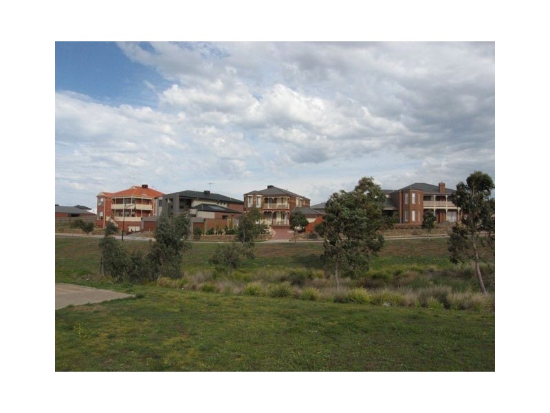 2 Honeyeater Court, Tarneit VIC 3029