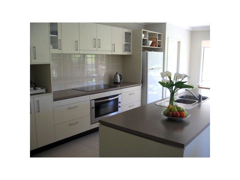 37 Andrews Way, Coolangatta NSW 2535