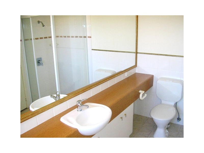 480 Christine Avenue, Varsity Lakes QLD 4227