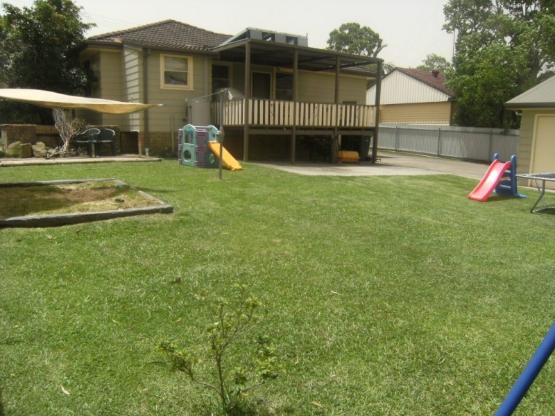 24 Earl Street, Holmesville NSW 2286