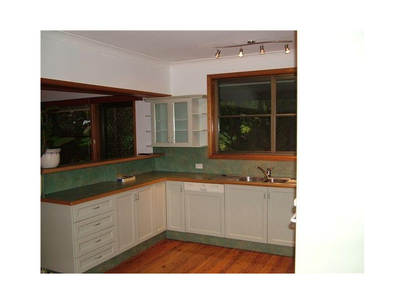 16 Russell Avenue, Valley Heights NSW 2777