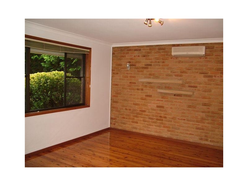 16 Russell Avenue, Valley Heights NSW 2777