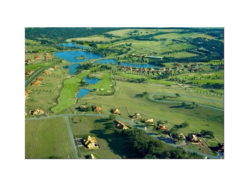 240 St Andrews Close, Hidden Valley VIC 3756