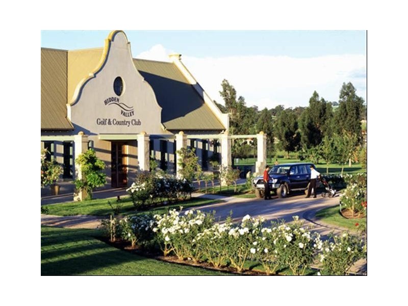 240 St Andrews Close, Hidden Valley VIC 3756