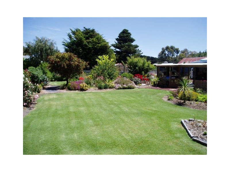 12-16 Railway Terrace West Street, Tantanoola SA 5280