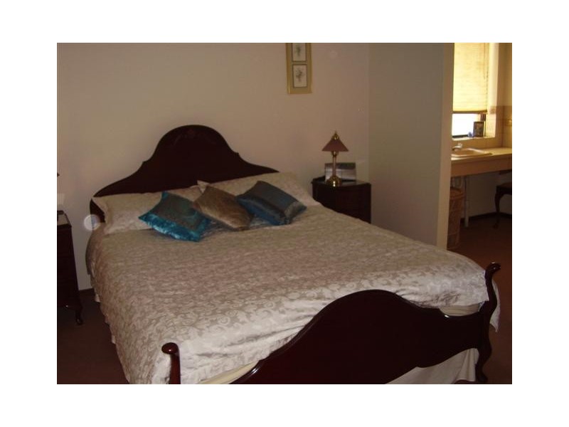 35 Glendale Ave, Flagstaff Hill SA 5159