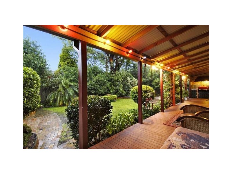 17 Warwick Parade, Castle Hill NSW 2154